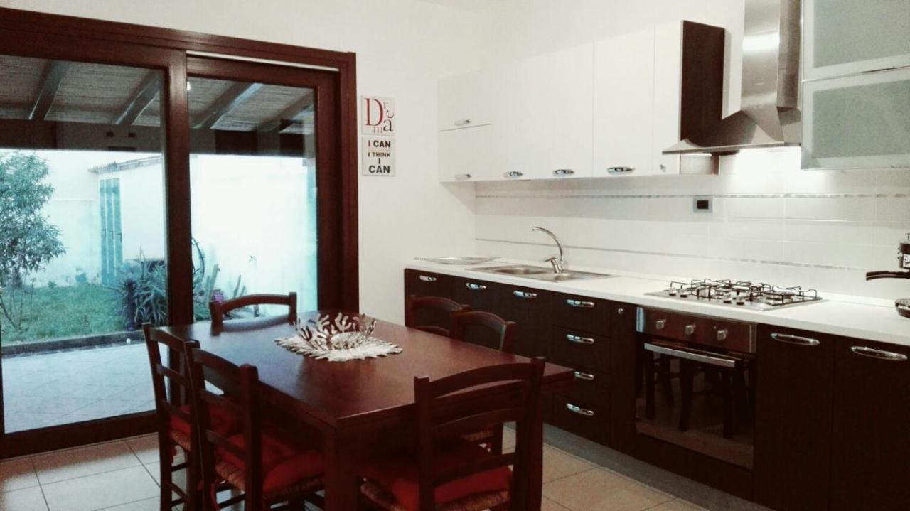 Casa Il Cortile Fiorito Apartment Tortoli Exterior photo