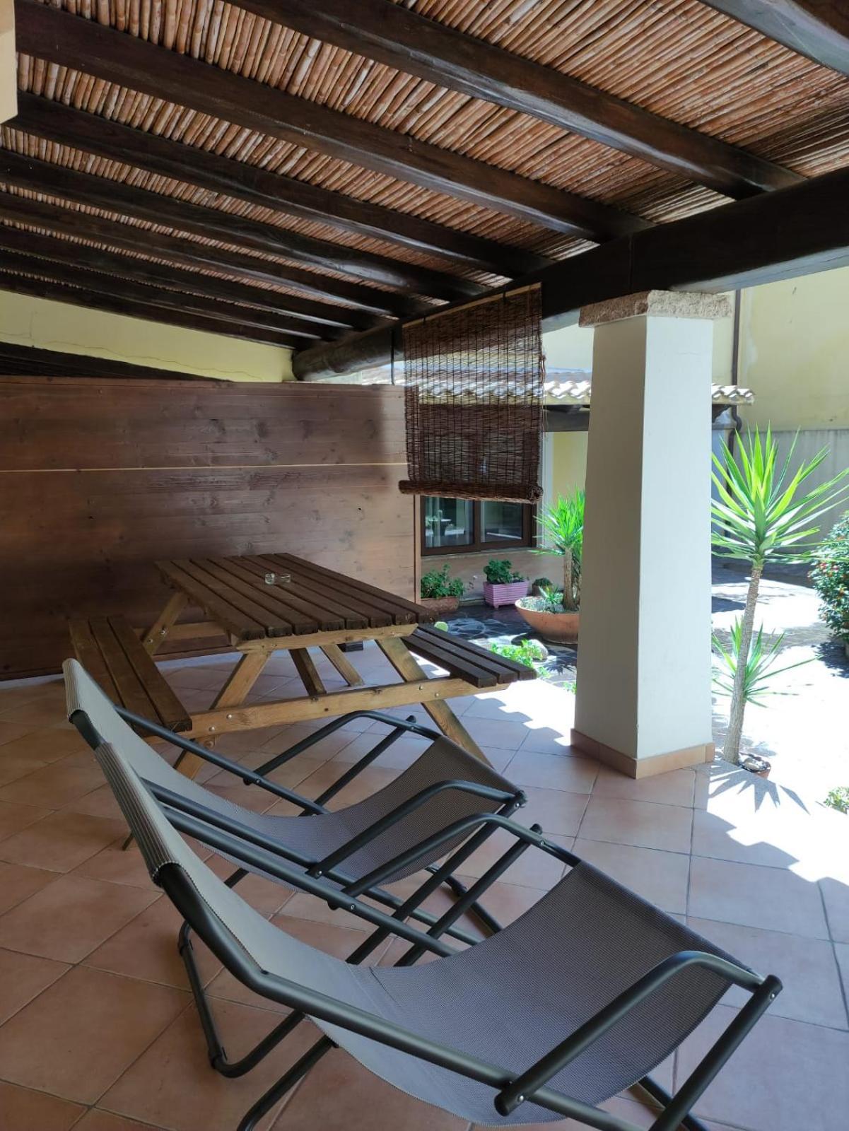 Casa Il Cortile Fiorito Apartment Tortoli Exterior photo